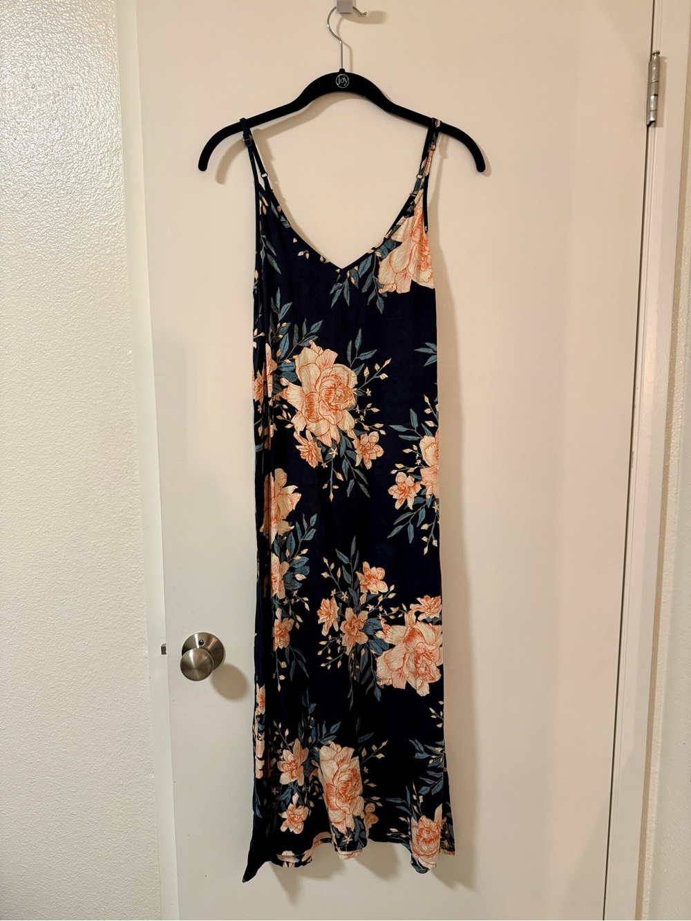 Billabong Navy and pink Floral Slip/Maxi Dress size Small
